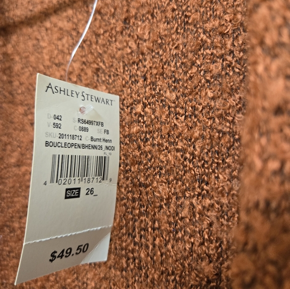 Sweater - Picture 6 of 6